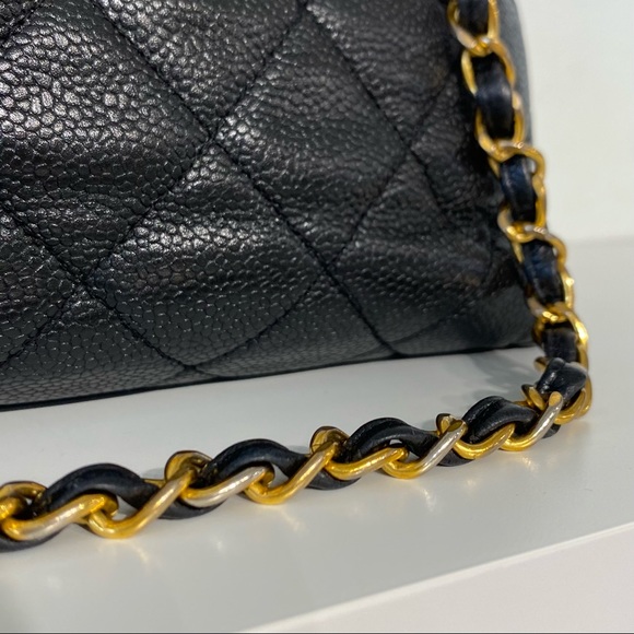 SOLD Authentic Chanel Vintage Black Caviar Tote Bag - Picture 6 of 16